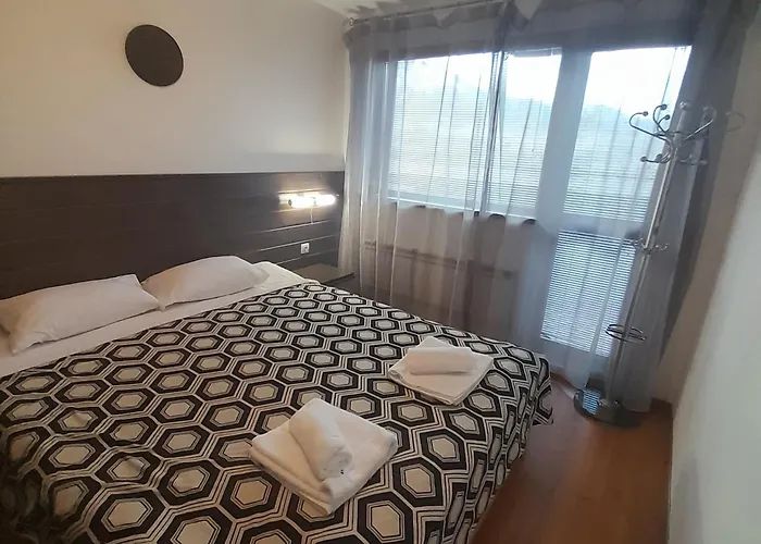 Vip Belvedere With Terrace K105 班斯科